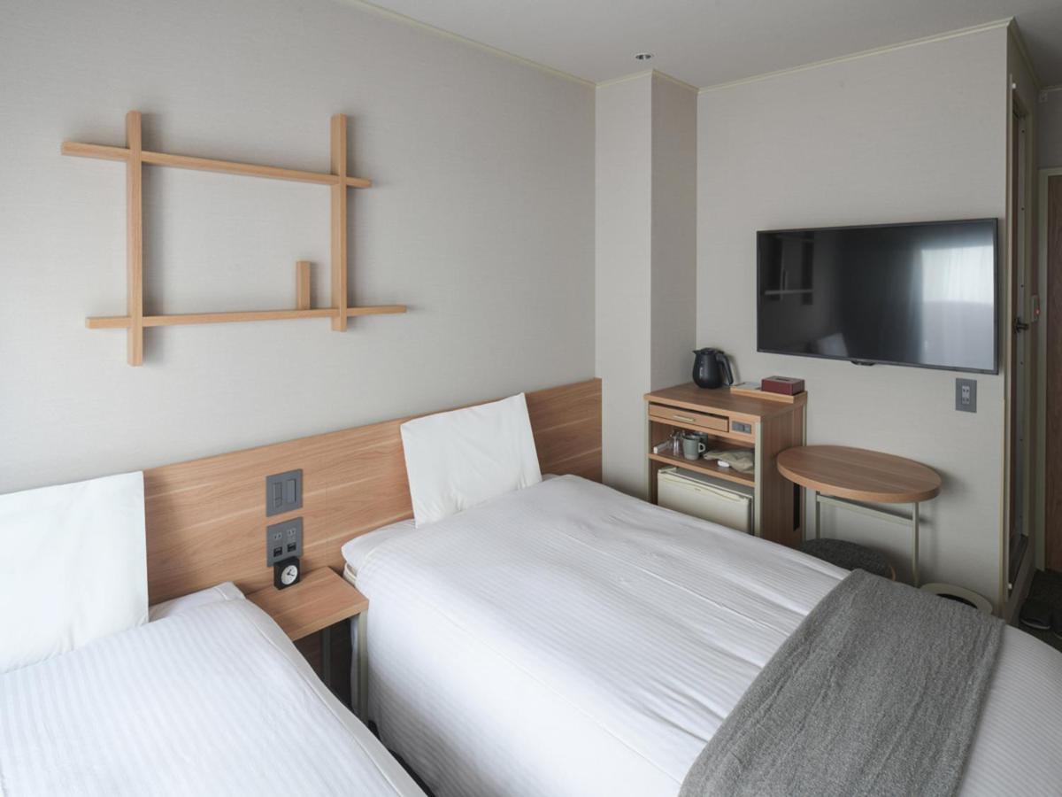 Vessel Inn Asakusa Tsukuba Express Tokyo Exterior photo
