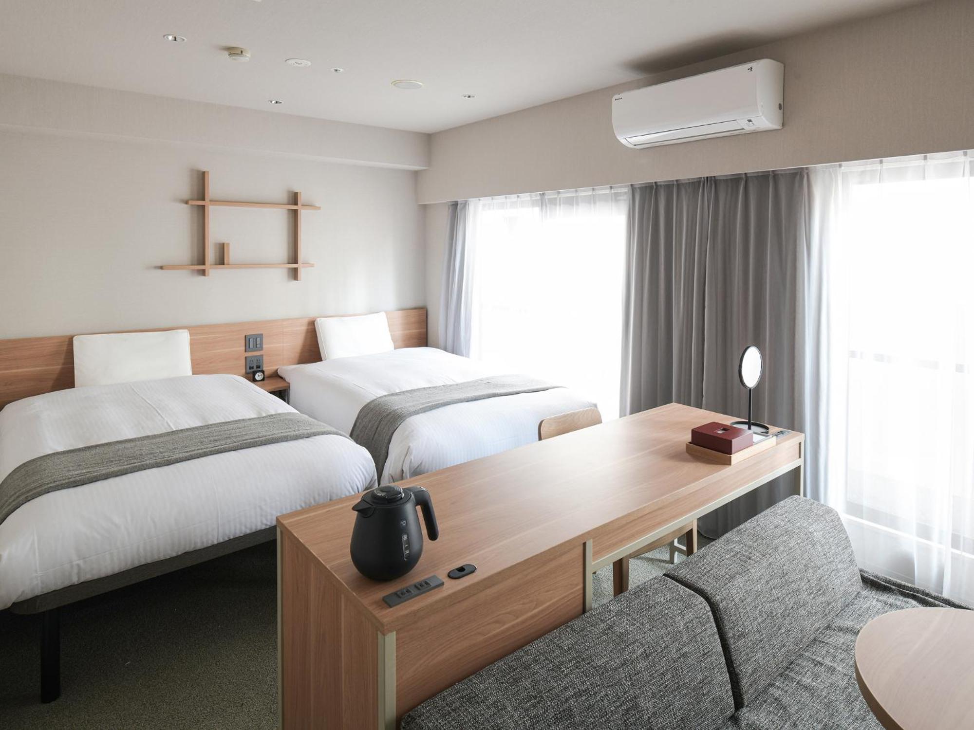 Vessel Inn Asakusa Tsukuba Express Tokyo Exterior photo
